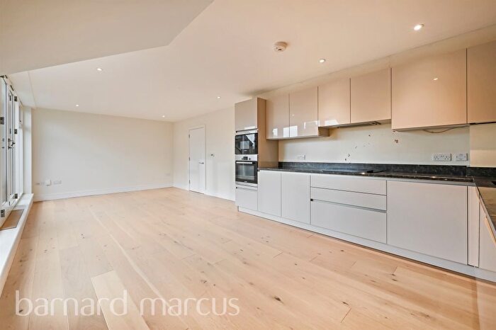 1 Bedroom Flat For Sale In Courland Grove, London, SW8