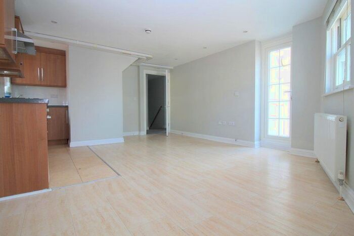 3 Bedroom Maisonette To Rent In High Street, Shoreham By Sea, BN43