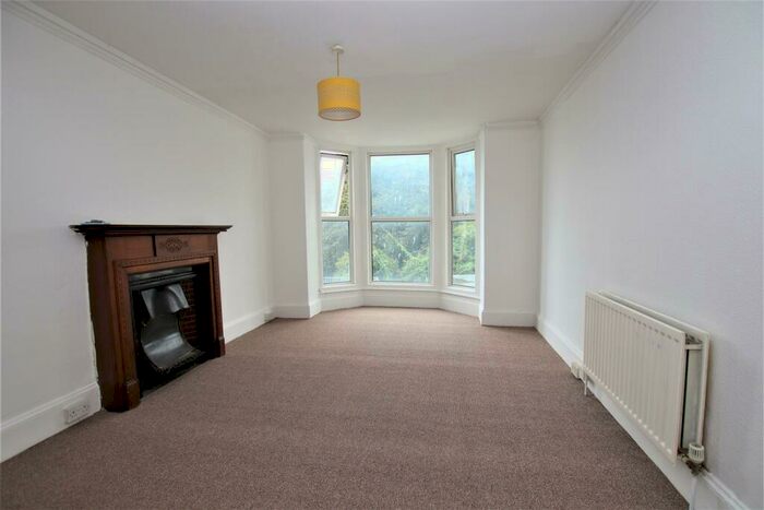 1 Bedroom Flat To Rent In Flat, Oxford Grove, EX34