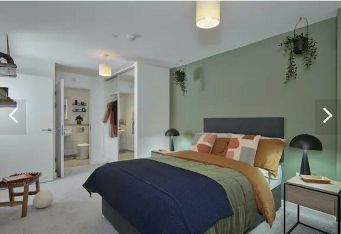 2 Bedroom Apartment To Rent In Pin Yard, Sweet Street, LS11