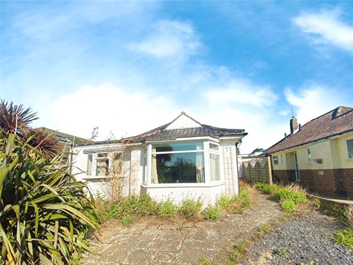 3 Bedroom Bungalow For Sale In Compton Avenue, Goring-by-Sea, Worthing, BN12