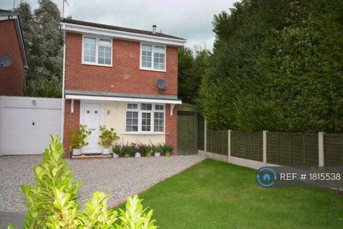 2 Bedroom Detached House To Rent In Aysgarth Avenue, Crewe, CW1