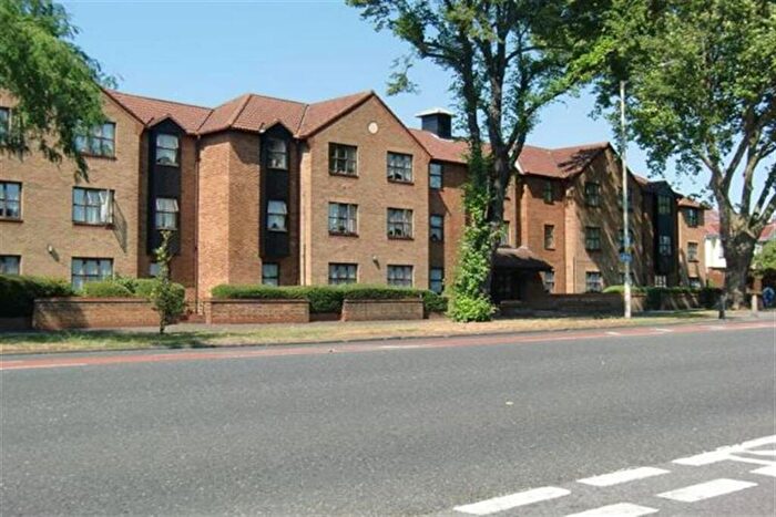 1 Bedroom Retirement Property To Rent In Cromwell Lodge, - Longbridge Road, Barking, IG11