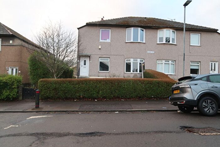 2 Bedroom Flat To Rent In Angus Avenue, Glasgow, G52