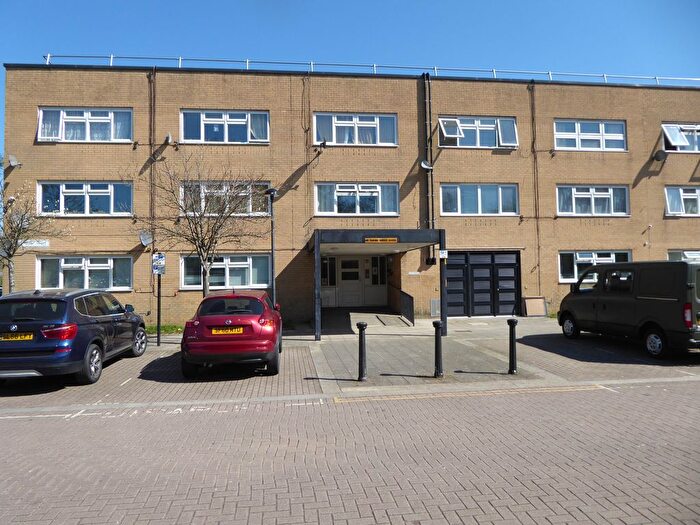 1 Bedroom Flat To Rent In North Ninth Street, Milton Keynes, MK9