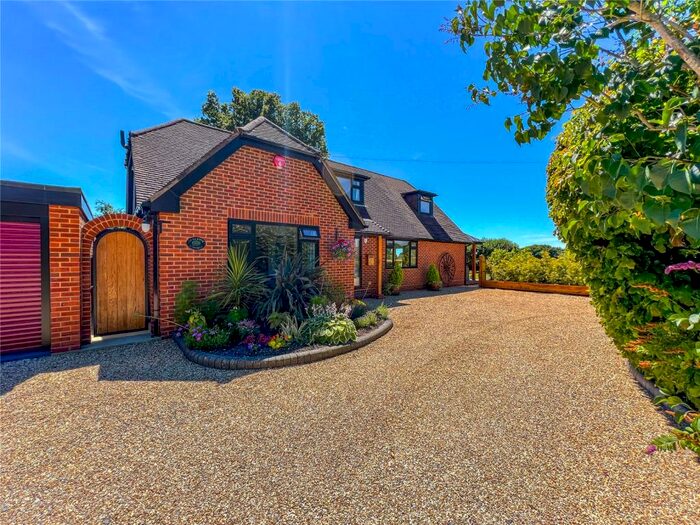 4 Bedroom Detached House For Sale In Lyndhurst Road, Godwinscroft, Christchurch, Dorset, BH23