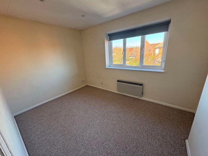 1 Bedroom House To Rent In Watersmeet Close, Guildford, GU4