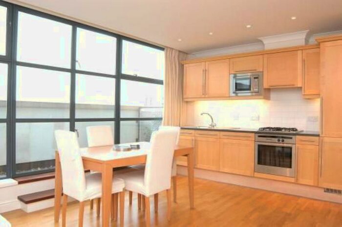 2 Bedroom Flat To Rent In Goat Wharf, Brentford, TW8
