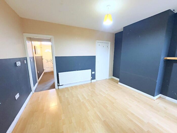 3 Bedroom Terraced House To Rent In Dale Street, Chatham, Kent, ME4