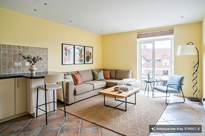 1 Bedroom Flat For Sale In Burkes Road, Beaconsfield, HP9