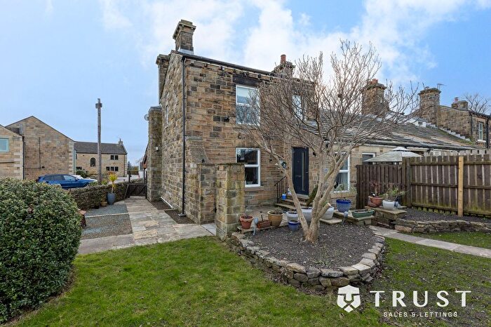 2 Bedroom Cottage For Sale In Haigh Moor Road, Tingley, WF3