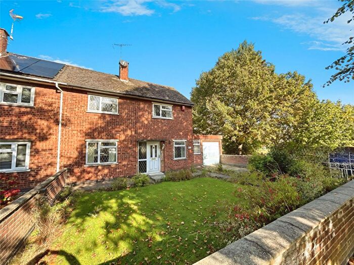 3 Bedroom Semi-detached House For Sale In Alan Moss Road, Loughborough, Leicestershire, LE11