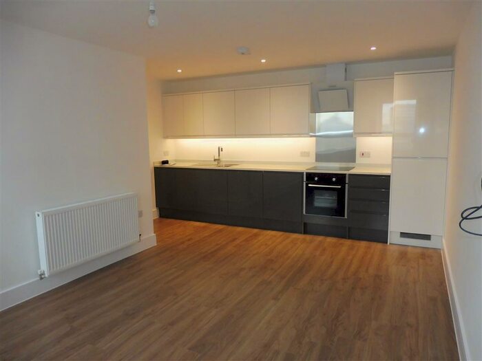 2 Bedroom Apartment To Rent In Lower Stone Street, Maidstone, ME15