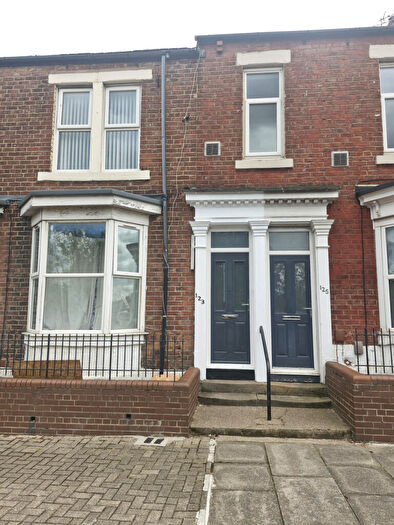 3 Bedroom Flat To Rent In South Shields, NE33