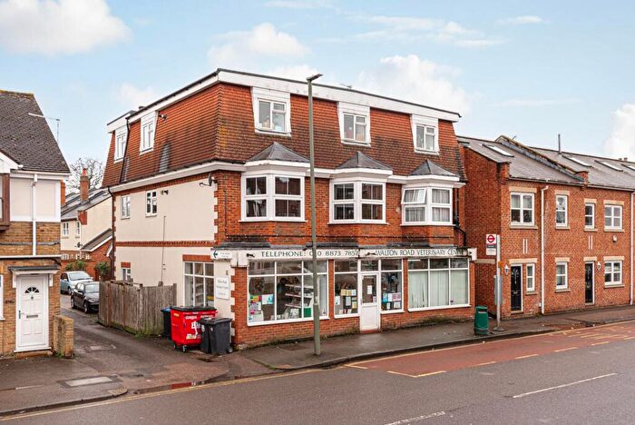 2 Bedroom Flat To Rent In Walton Road, West Molesey, KT8