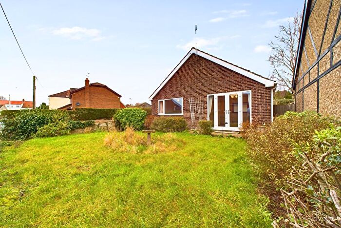 2 Bedroom Detached Bungalow For Sale In Barton Lane, Barrow-upon-Humber, North Lincolnshire, DN19