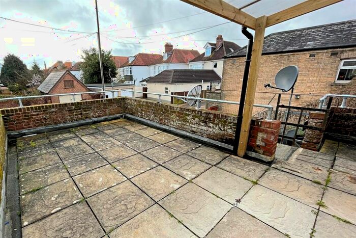 4 Bedroom Maisonette To Rent In Southbourne, BH6