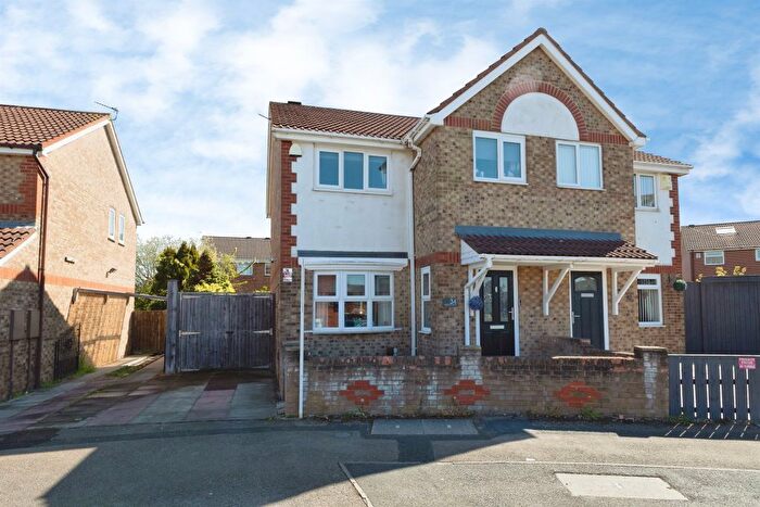 3 Bedroom Semi Detached House For Sale In Glentworth Avenue, Middlesbrough, TS3