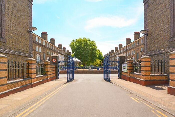 2 Bedroom Flat For Sale In Morris House, Roman Road, E2