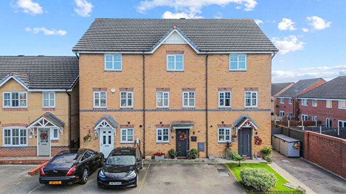 3 Bedroom Terraced House For Sale In Jennings Park Avenue, Abram, WN2