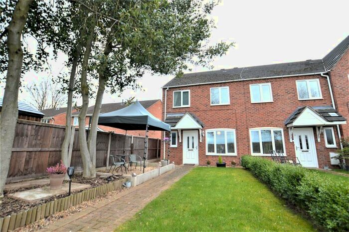 3 Bedroom End Of Terrace House For Sale In Walnut Close, Hough, Crewe, Cheshire, CW2