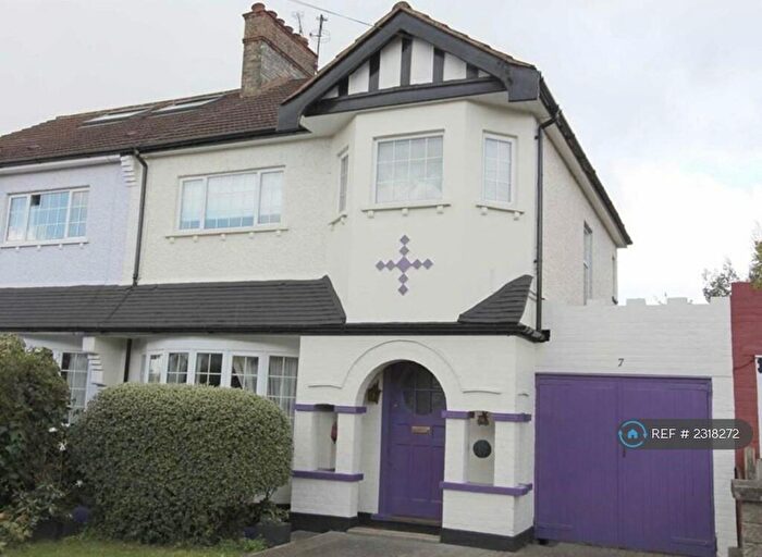 3 Bedroom Semi-Detached House To Rent In Essex Road, London, E4