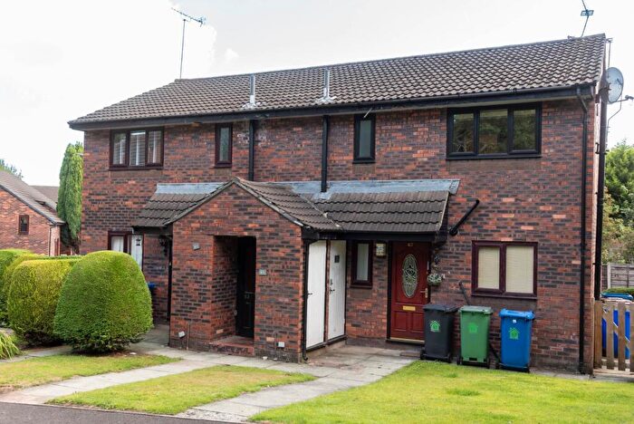 1 Bedroom Maisonette To Rent In Watkins Drive, Manchester, M25