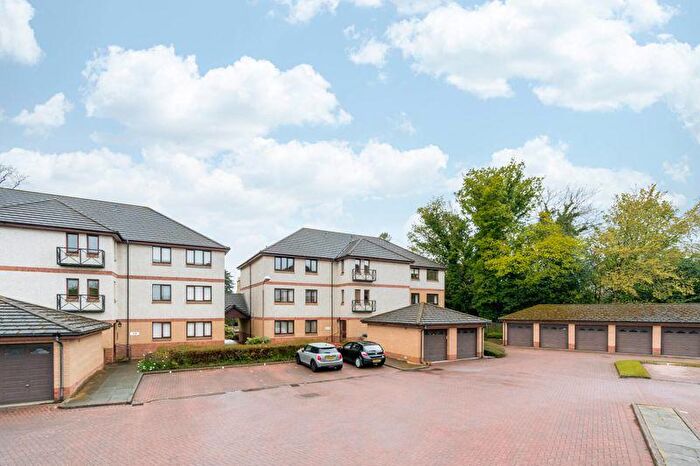 2 Bedroom Flat To Rent In Annfield Gardens, Stirling Town, Stirling, FK8