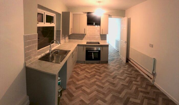 1 Bedroom Apartment To Rent In Mansel Street, Swansea, SA1