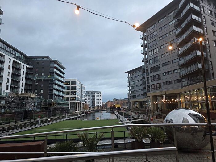 1 Bedroom Flat For Sale In The Boulevard, Leeds, LS10