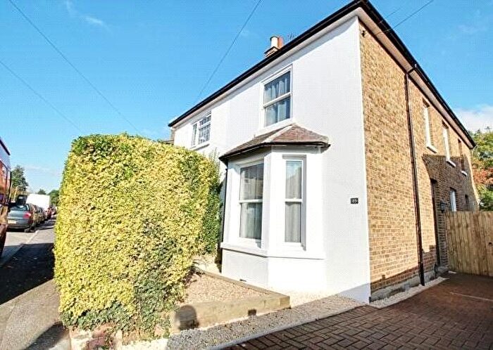 4 Bedroom End Of Terrace House To Rent In New Road, Hillingdon, UB8