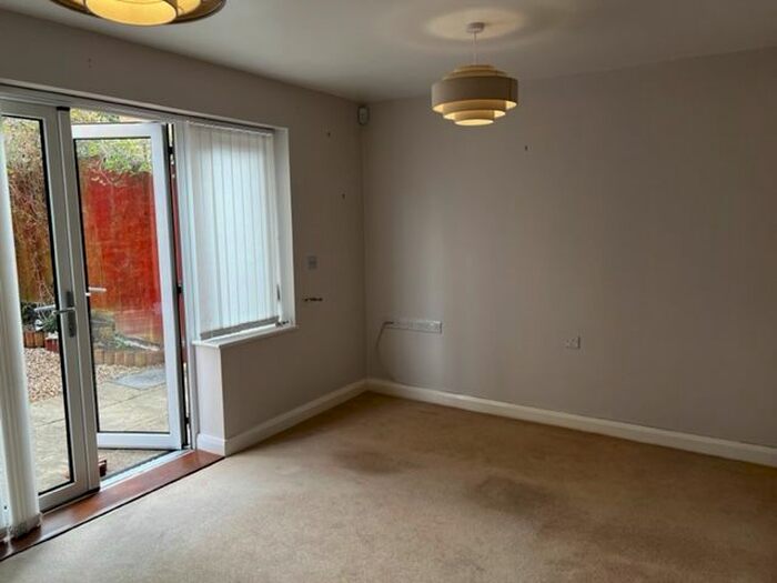 2 Bedroom End Of Terrace House To Rent In The Groves, Bishport Avenue