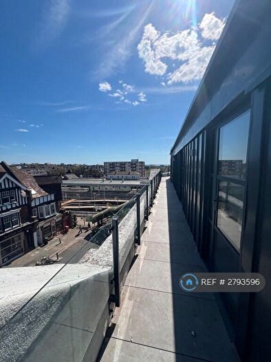 2 Bedroom Penthouse To Rent In Dubarry House, Hove, BN3