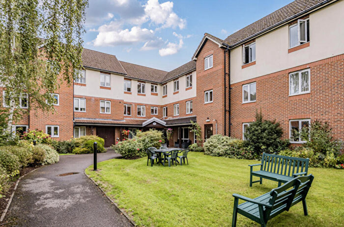 1 Bedroom Apartment For Sale In London Road, Headington, OX3
