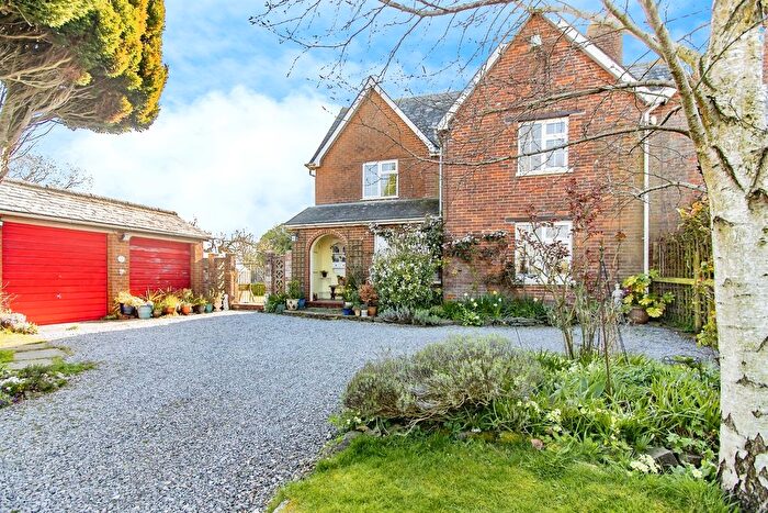 4 Bedroom Semi-Detached House For Sale In Hilltop Cottages, Pulham, Dorchester, DT2