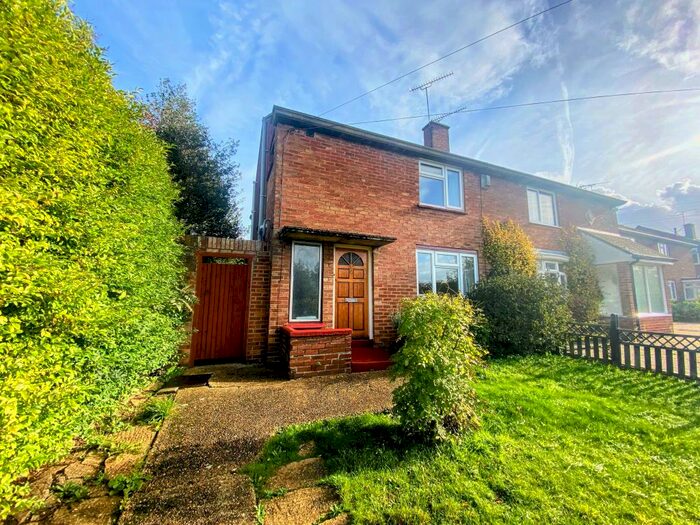 3 Bedroom House To Rent In Welland Avenue, Chelmsford, Essex, CM1