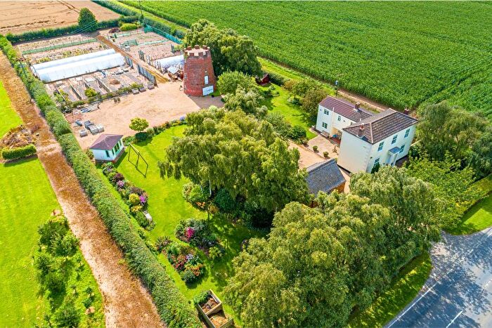 3 Bedroom Detached House For Sale In Barrow Mere, Barton-upon-Humber, North Lincolnshire, DN18