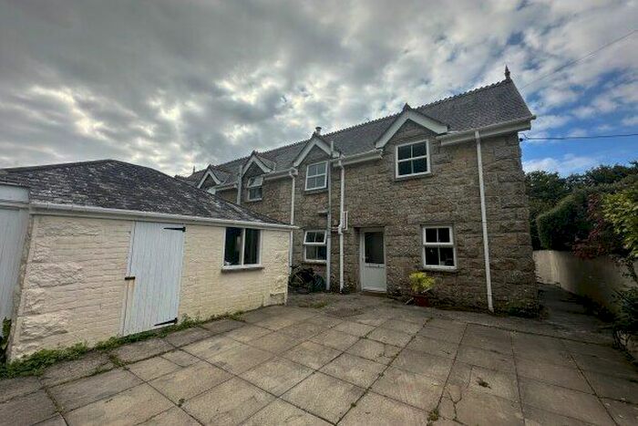 2 Bedroom Property To Rent In Trevethoe, St. Ives, TR26