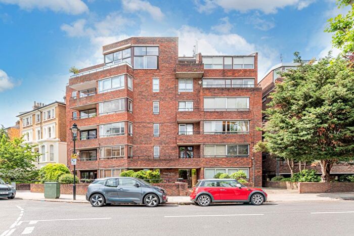 2 Bedroom Flat To Rent In Waverley Court, Steeles Road, Belsize Park, NW3