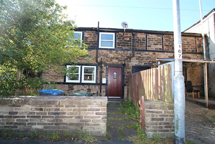 2 Bedroom Terraced House To Rent In Highgate Road, Queensbury, Bradford, BD13