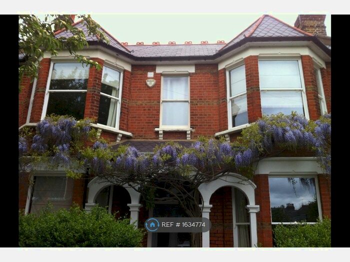 3 Bedroom Semi-Detached House To Rent In Grafton Road, London, W3