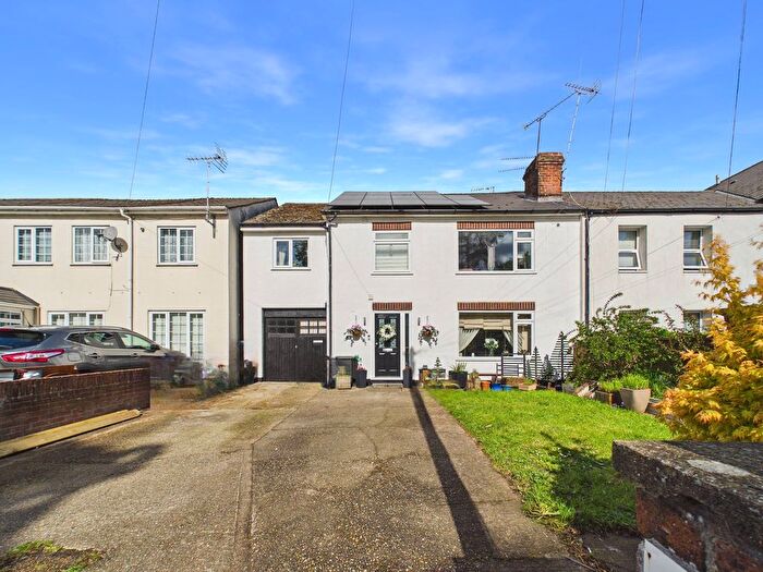 6 Bedroom Semi Detached House For Sale In School Road, Tilehurst, Reading, RG31