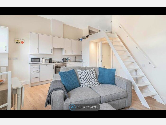 Studio To Rent In Fulham, London SW6