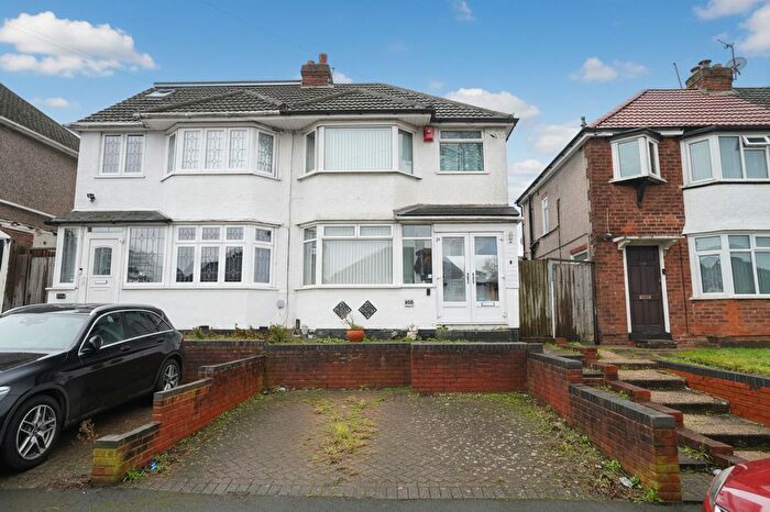 3 Bedroom Semi Detached House To Rent In Steyning Road, Birmingham, B26