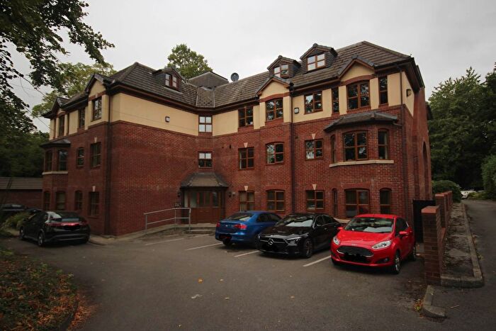2 Bedroom Flat To Rent In Victoria Road, Manchester, M30