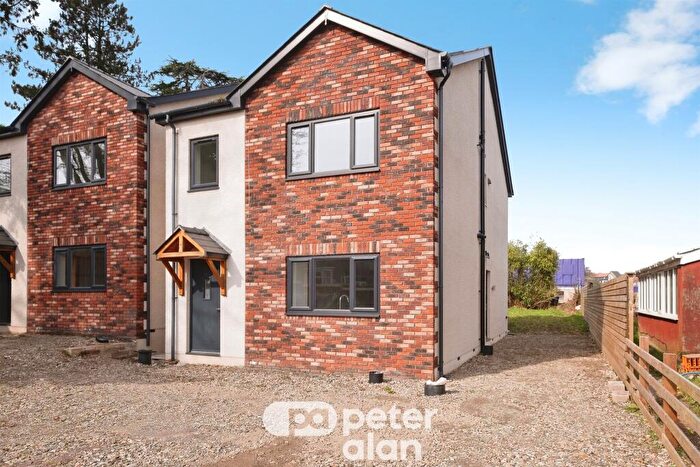 4 Bedroom Detached House For Sale In Five Locks Road, Pontnewydd, Cwmbran, NP44