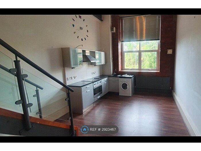 1 Bedroom Flat To Rent In Sprinkwell Mill, Dewsbury, WF13