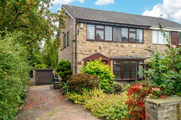 4 Bedroom Semi-Detached House For Sale In Woodhall Park Mount, Stanningley, Pudsey, Leeds, LS28