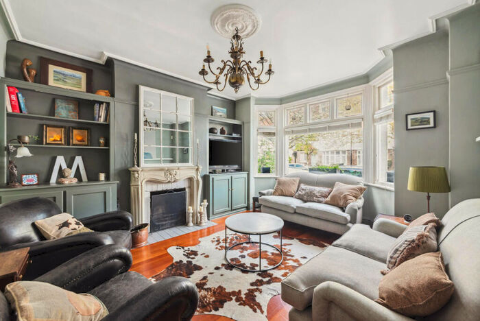 4 Bedroom Semi-Detached House To Rent In Medcroft Gardens, East Sheen, London, SW14