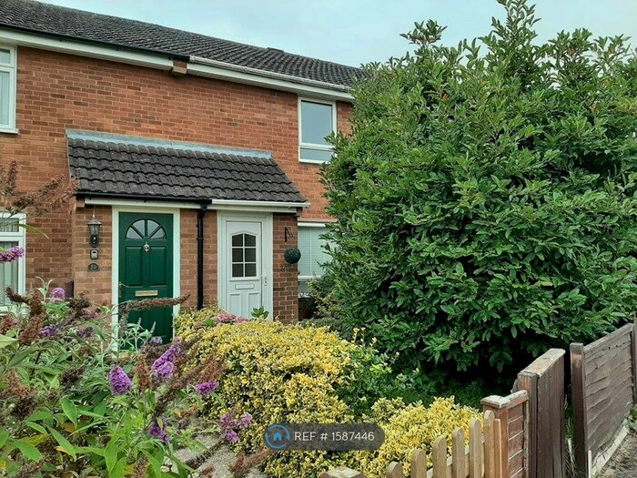 2 Bedroom Terraced House To Rent In Minton Close, Tilehurst, Reading, RG30